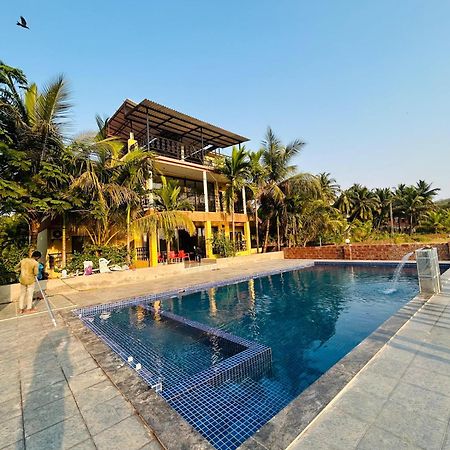 Saffronstays Ocean Breeze, Guhāgar Exterior foto