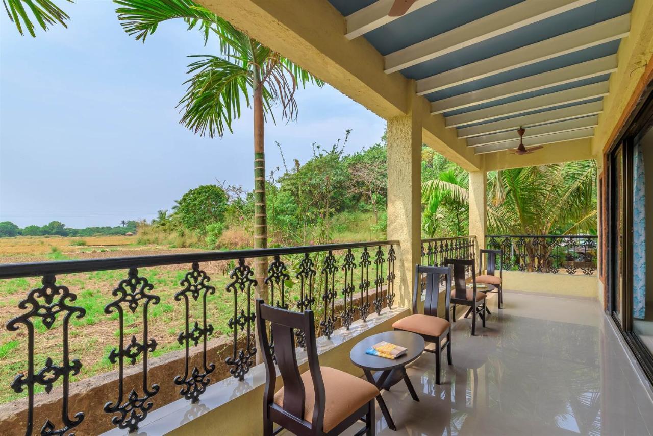 Saffronstays Ocean Breeze, Guhāgar Exterior foto