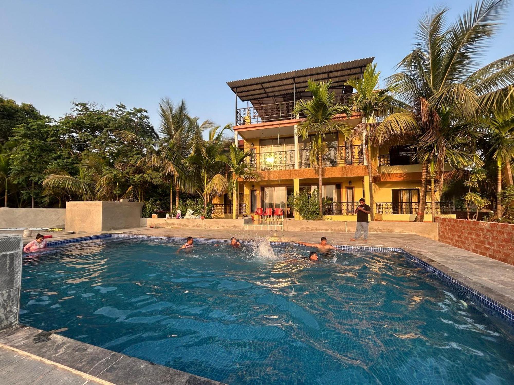 Saffronstays Ocean Breeze, Guhāgar Exterior foto